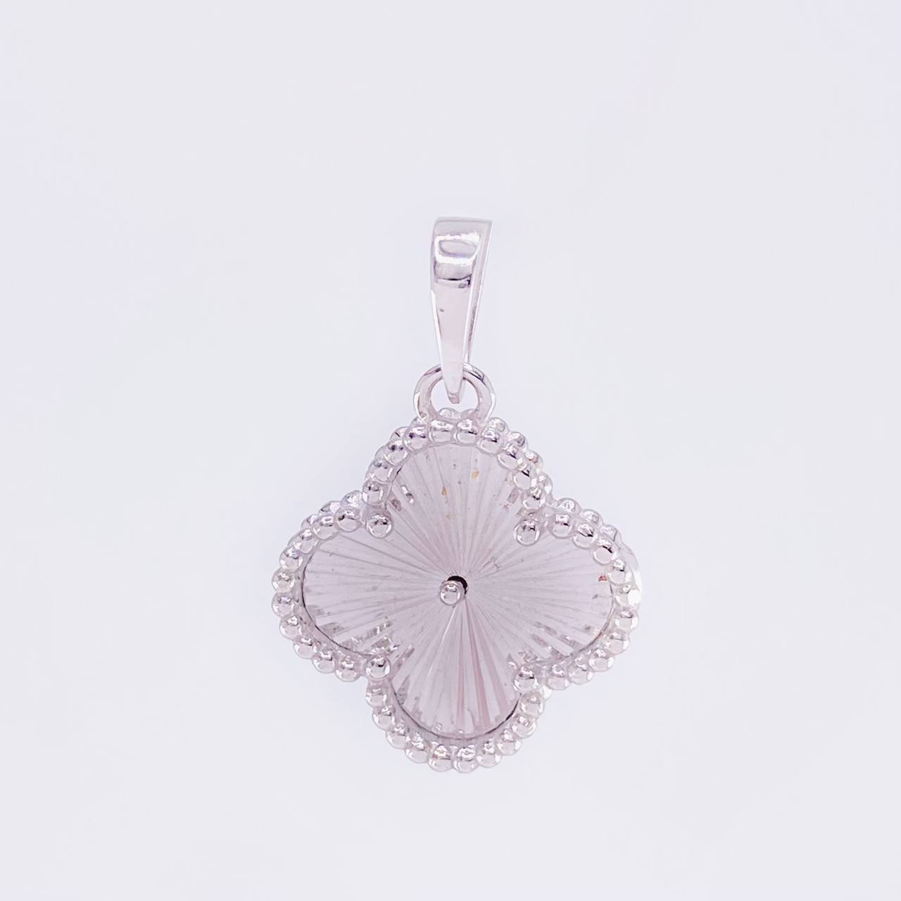 Dije Trébol 2.35g / 3/4 in Oro Blanco 18K