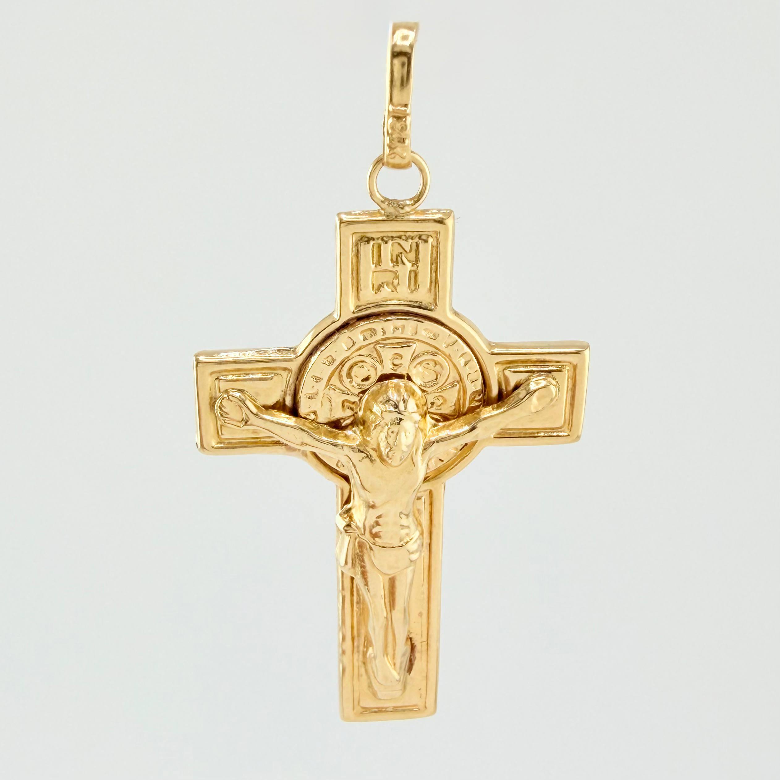 Saint Benedict Christ Cross Pendant 1.85gr / 1 1/2 in / Yellow Gold 18K $