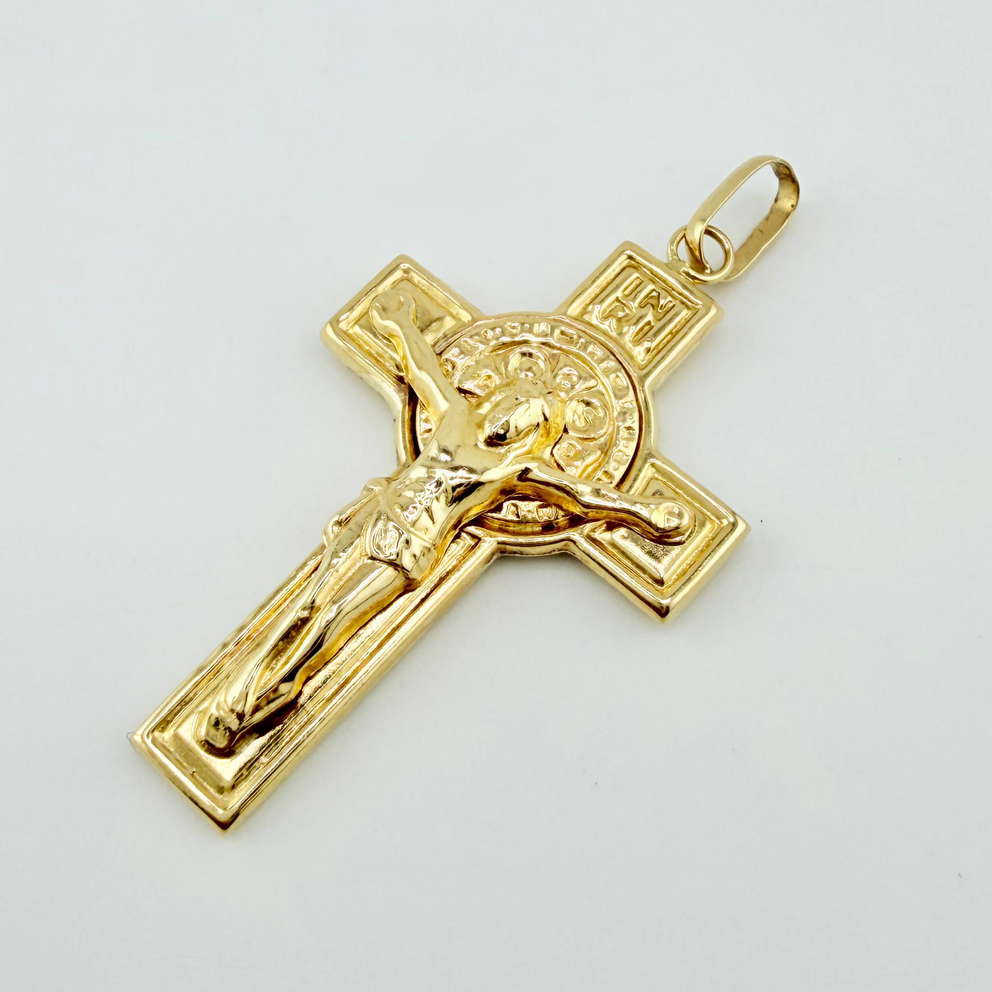 Saint Benedict Christ Cross Pendant 1.85gr / 1 1/2 in / Yellow Gold 18K $