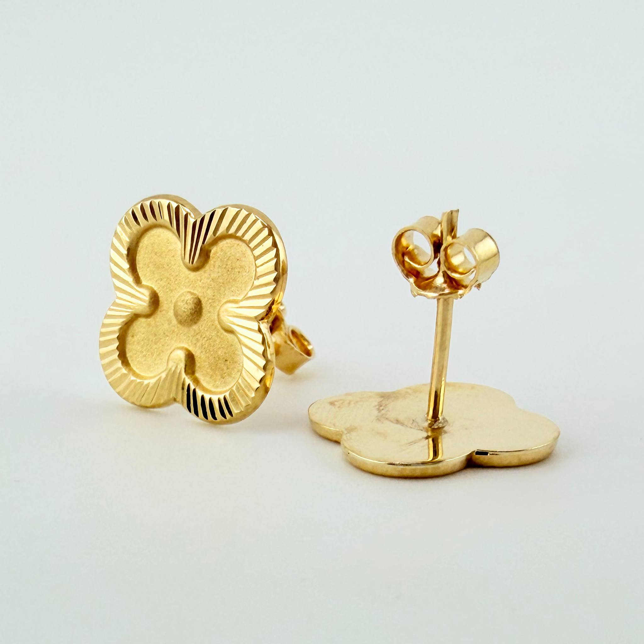 topos Trebol Diamantados 2.1gr / 11.2mm Oro Amarillo 18K