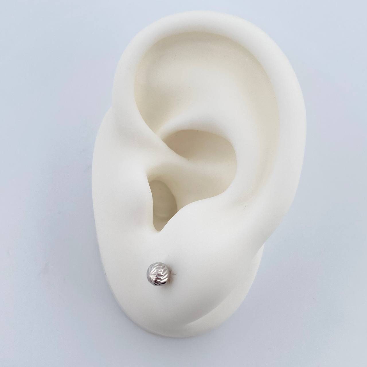 Stud Earrings 0.5gr / 18K Gold &