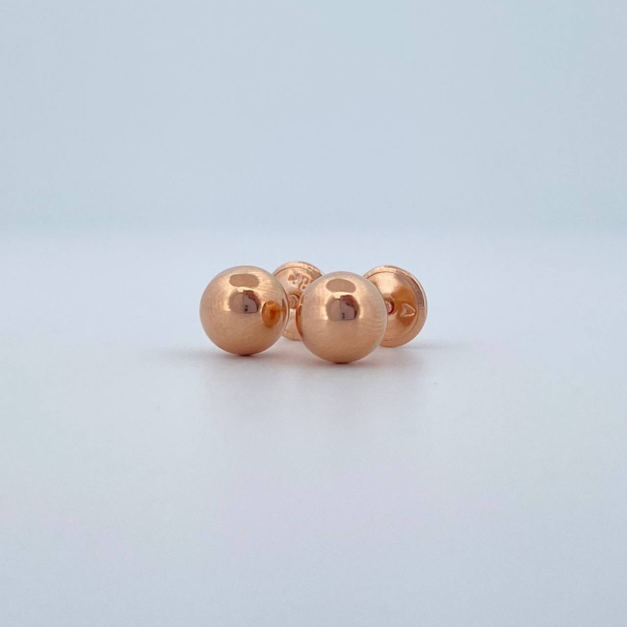 Stud Earrings 0.6gr / 18K Gold &