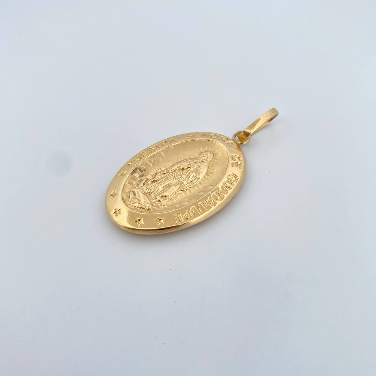 Dije Virgen Guadalupe 3.65gr / 4.3cm / Troquelado Oro Amarillo 18K &