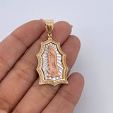 Dije Virgen Guadalupe 7.2gr / 4.2cm / Circones Blancos Tres Oros 18K &