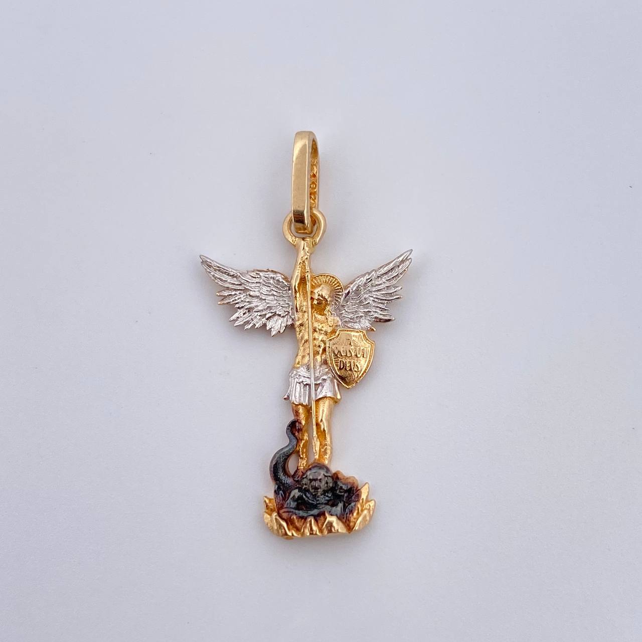 Pendant Saint Michael Archangel 1.7gr / 1.1in / 18K Gold +&