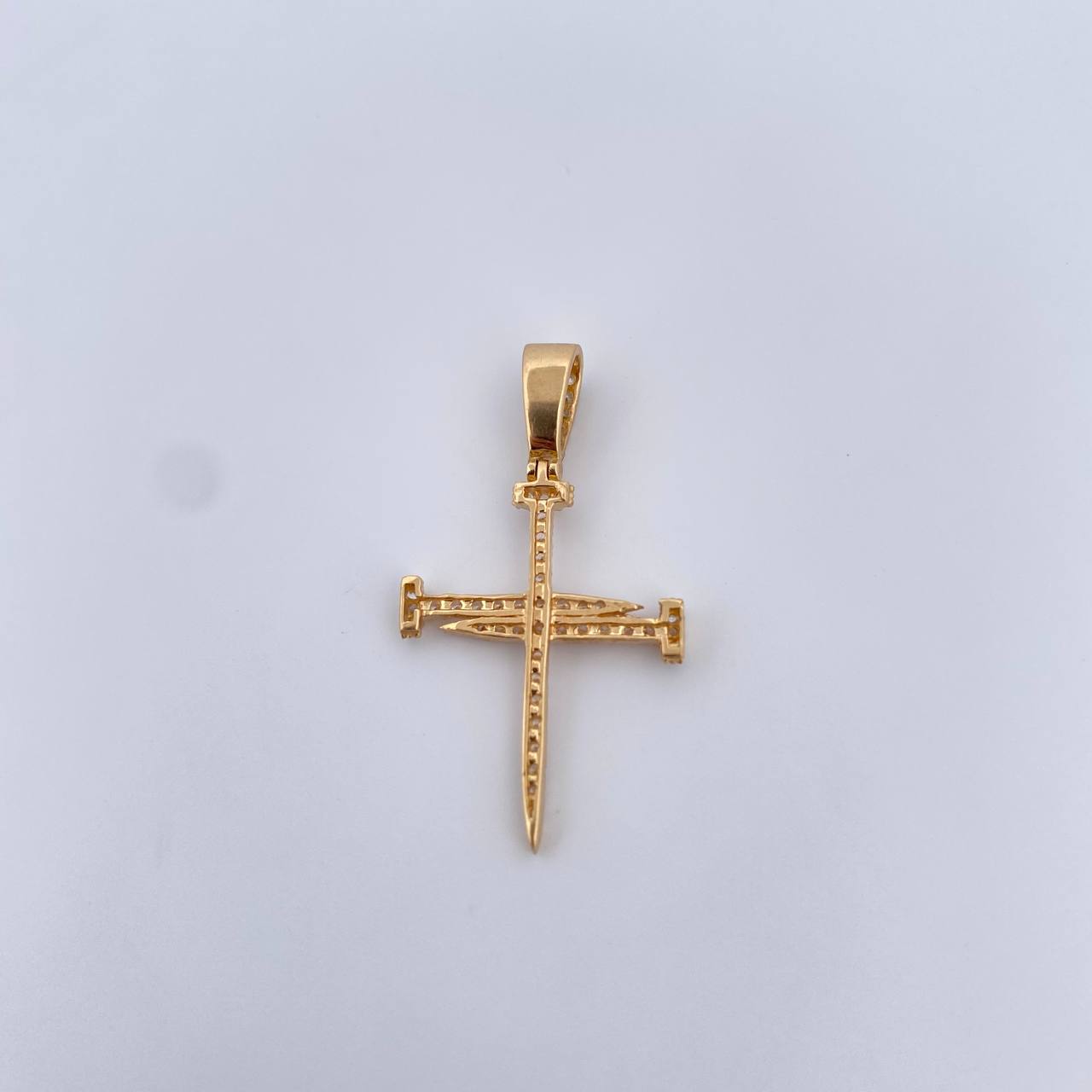 Dije Cruz Clavo 2.1gr / 3.4cm / Circones Blancos Oro Amarillo 18K &