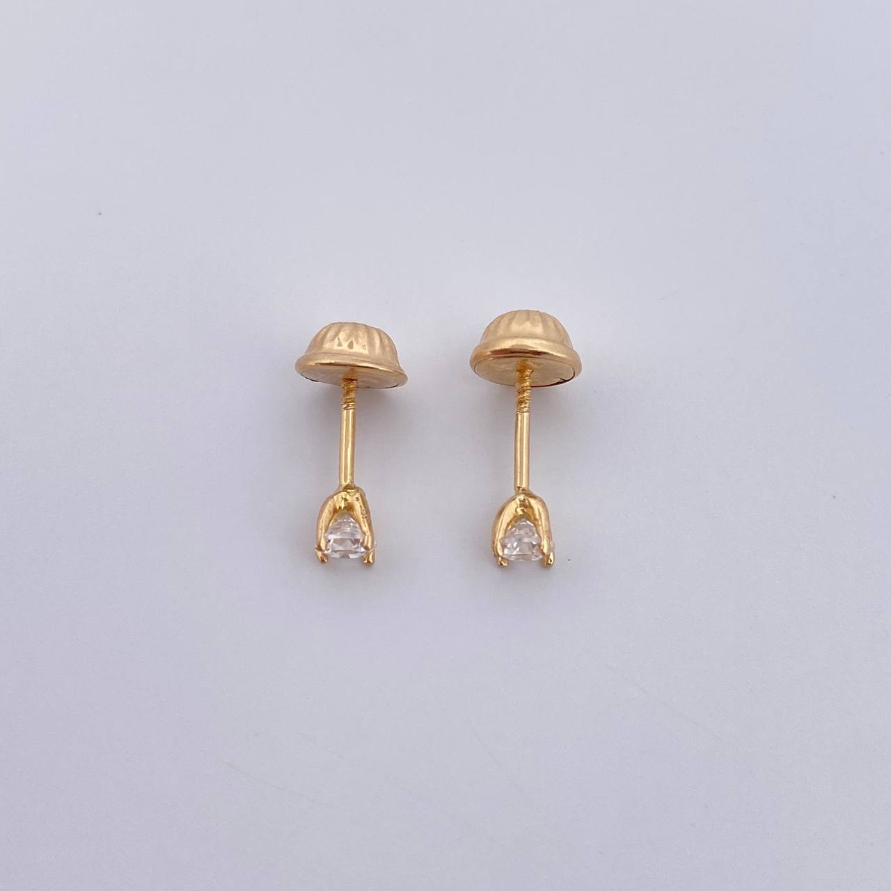 Topos Cuatro Garras 0.55gr / Circon Blanco Oro Amarillo 18K $