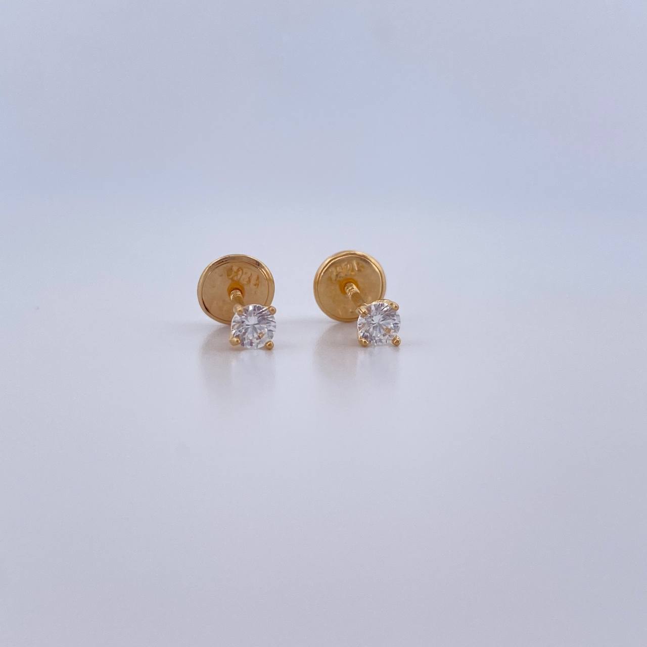 Topos Cuatro Garras 0.4gr / Circon Blanco Oro Amarillo 18K $