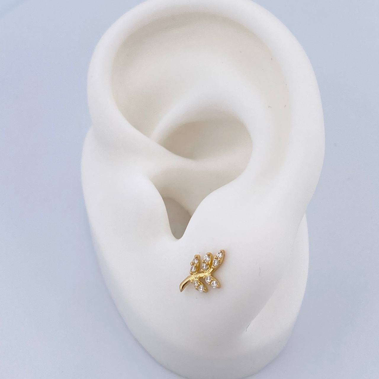 Topos Hojas 0.75gr / Circones Blancos Oro Amarillo 18K $