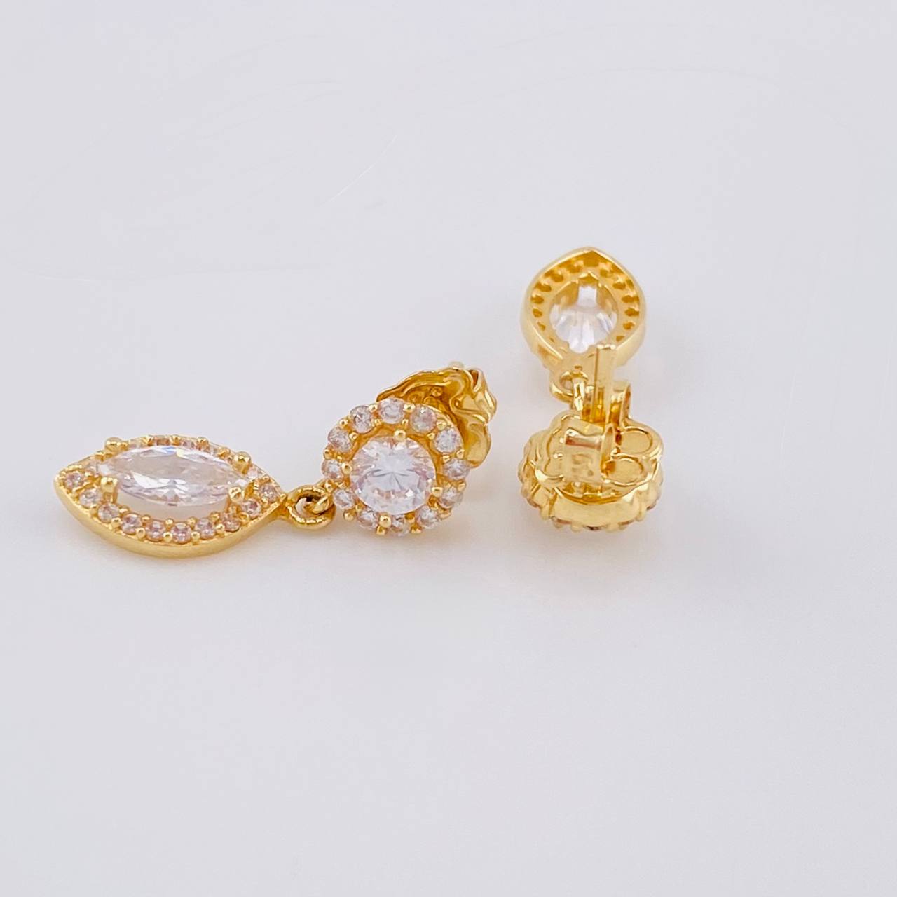 Topos Halo Largos 2.85 g / 3/4 in Oro Amarillo 18K