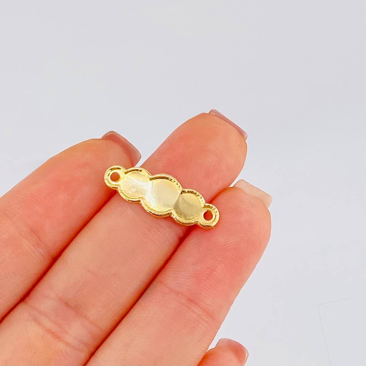 Herraje Placa Nube Bordeada 0.25 g / 3/4 in Oro Amarillo 18K