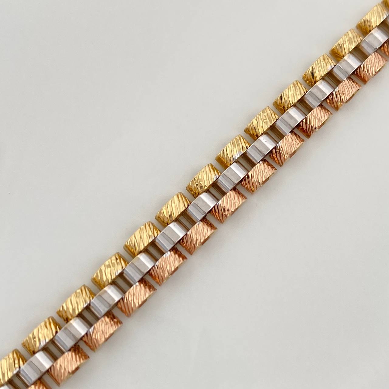 Pulso Correa 12.05g / 7 1/2 in / 6.31mm Tres Oros 18K