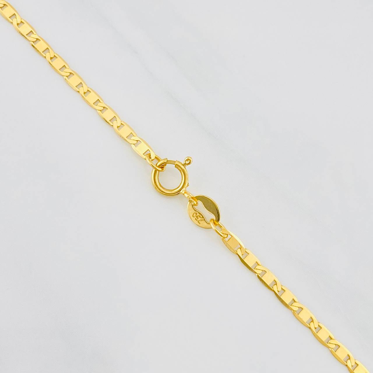 Flat Mariner Chain 2.45g / 18 in / 1.57mm Yellow Gold 18K