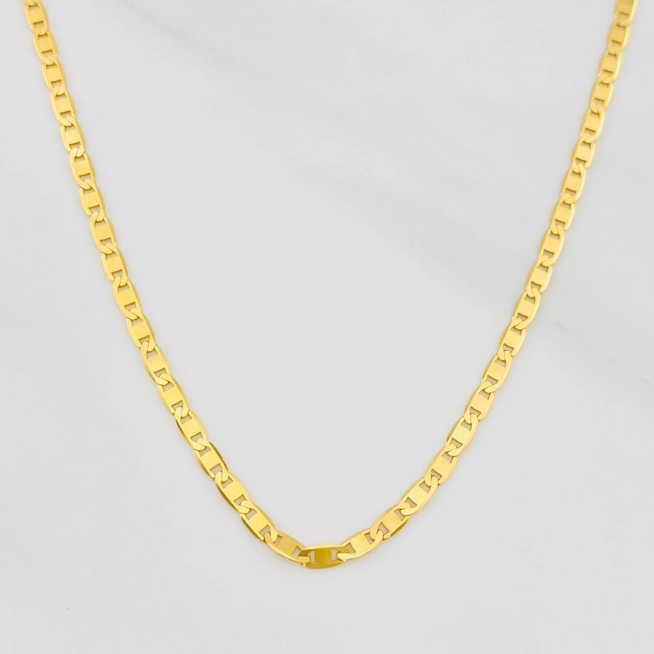 Flat Mariner Chain 2.45g / 18 in / 1.57mm Yellow Gold 18K