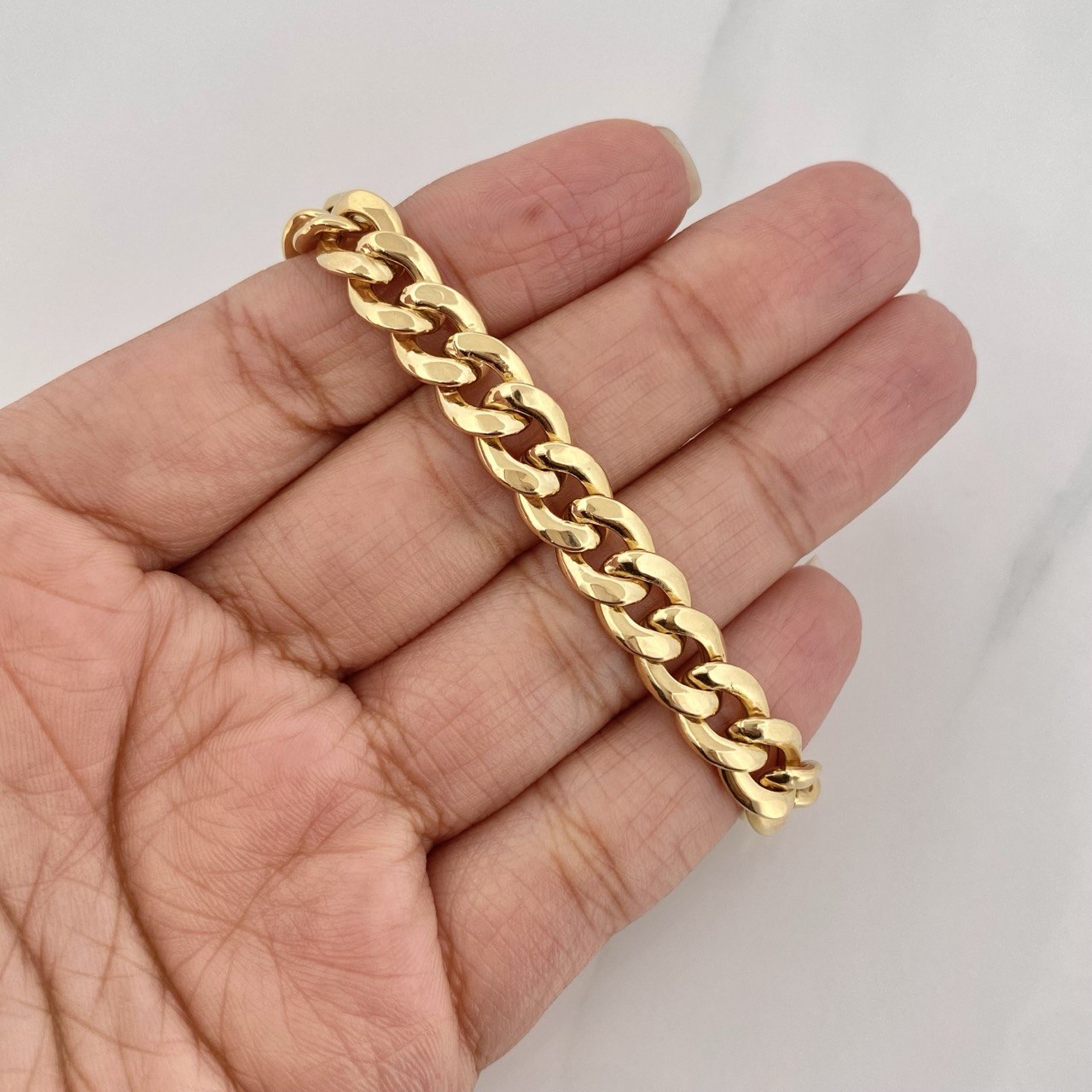 Pulso Cubano 7.25g / 8 1/4 in / 8.06mm Oro Amarillo 18K