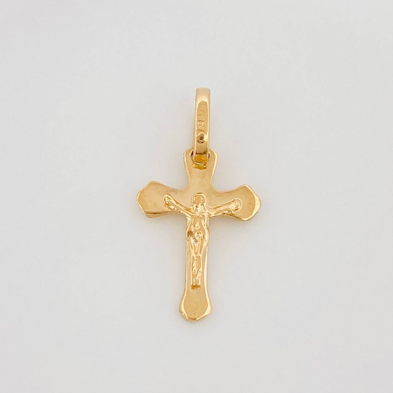 Pendant Cross Christ 0.7 g / 3/4 in 18K Yellow Gold