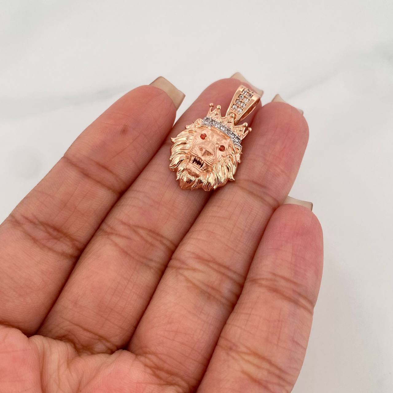 Dije Leon 3.35 g / 1 in Dos Oros Blanco Rosa 18K