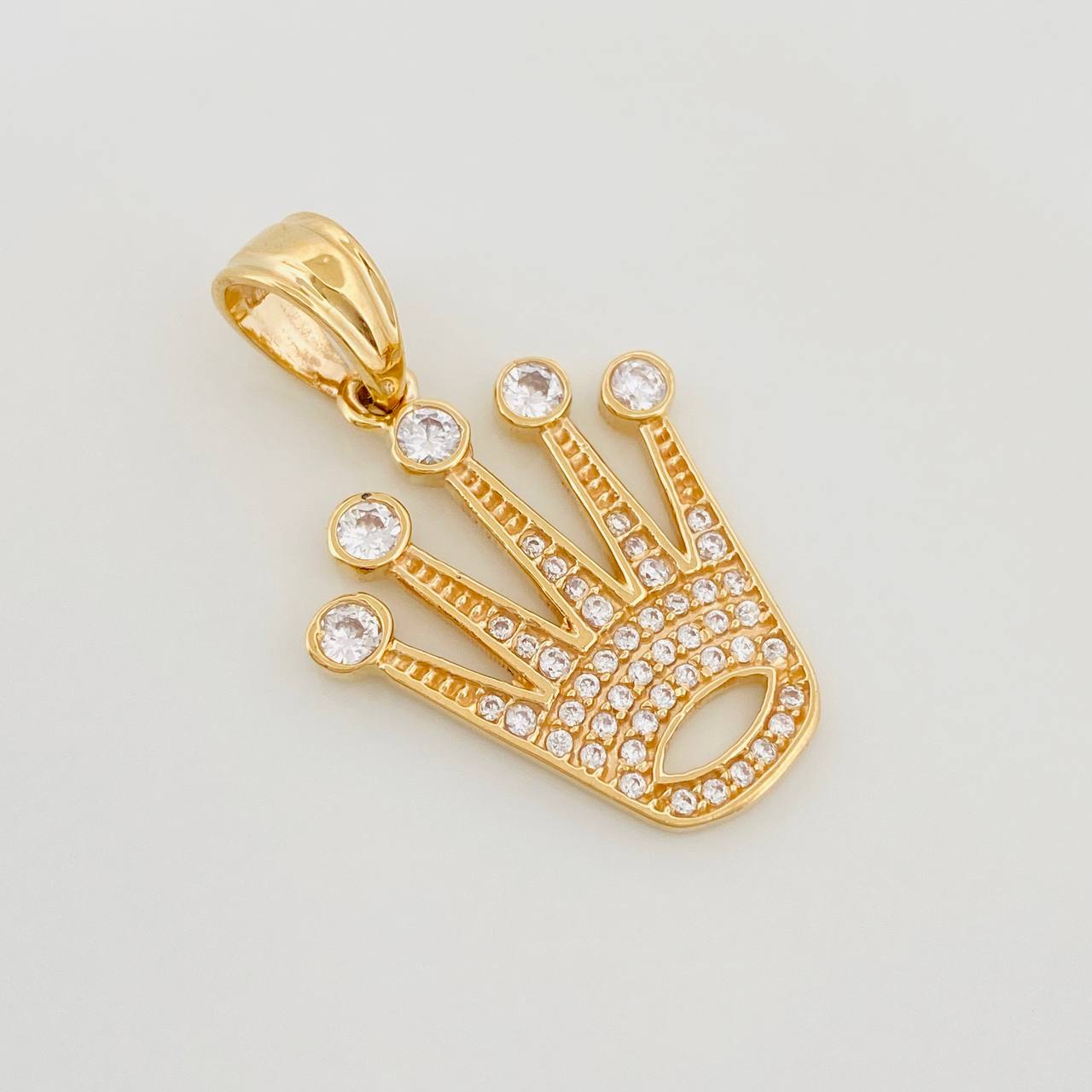 Dije Corona 3.55 g / 1 1/4 in Oro Amarillo 18K