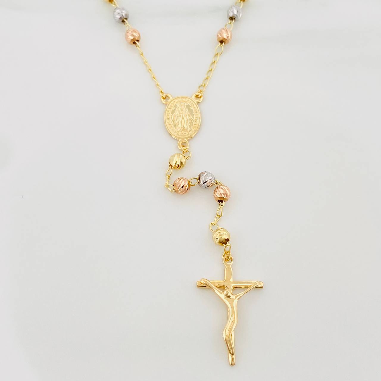 Rosary Virgin Miraculous Cross Christ 10.6 g / 22 3/4 in / 4 mm Three Golds 18K
