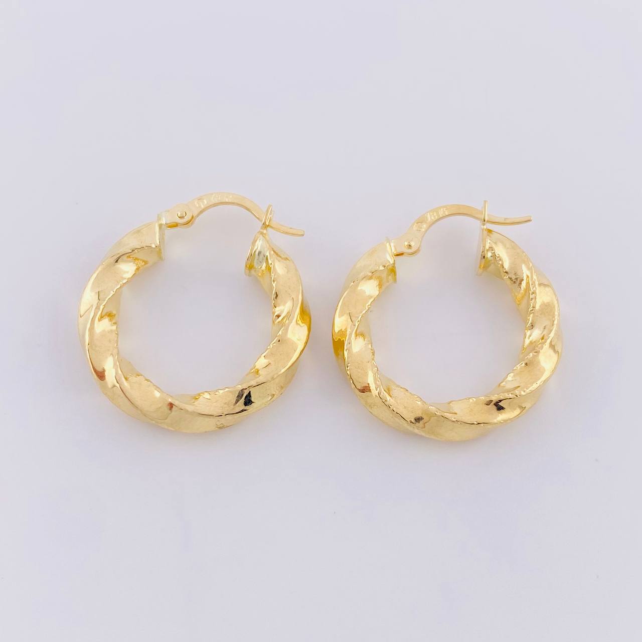 Candongas Fenix 2.9g / 1 in Oro Amarillo 18K