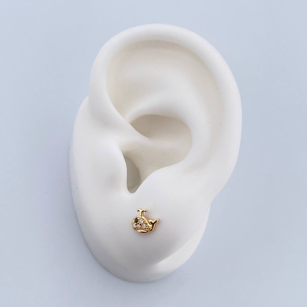 Stud Earrings Whale 0.8gr / Black White Zircons 18K Yellow Gold &