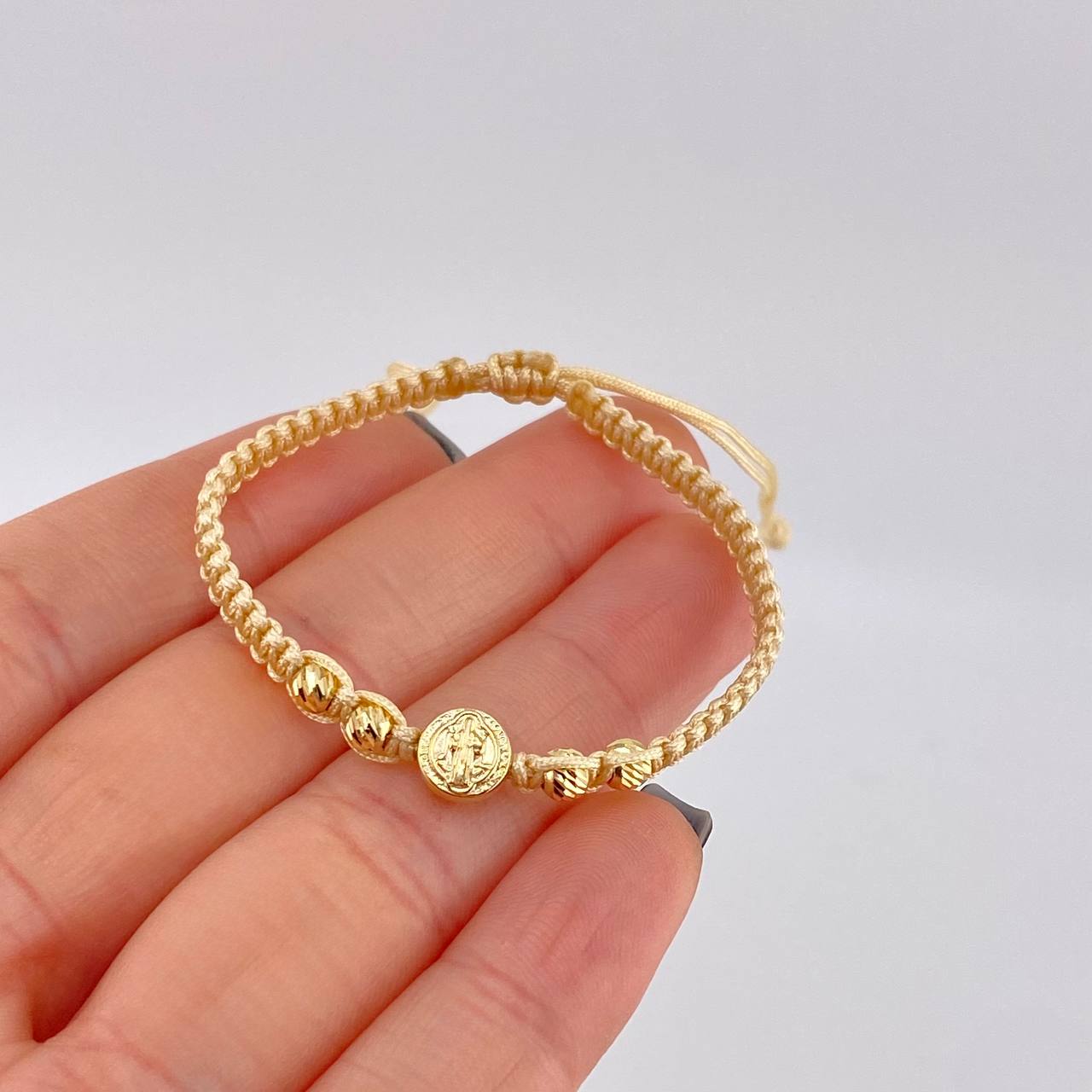 Pulsera Tejida Beige Herraje San Benito Bolas Diamantadas 4Mm / 4 Und Oro Amarillo 18K