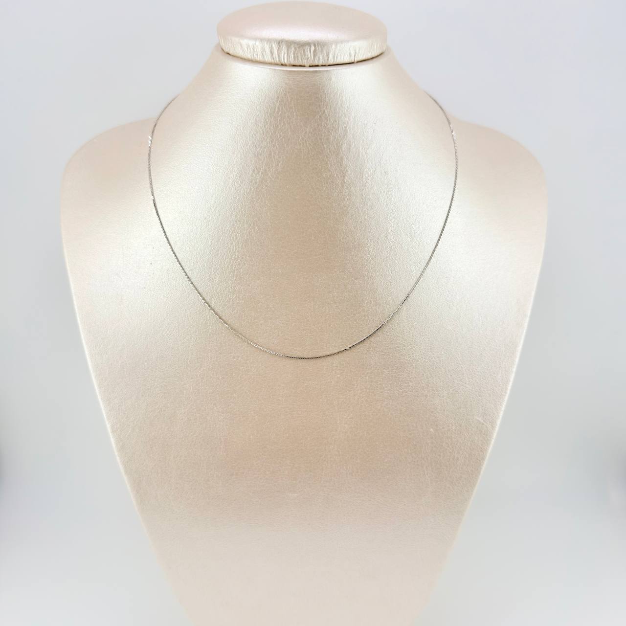 Cadena Venenciana 1.75 g / 19 3/4 in / 0.65 mm Oro Blanco 18K