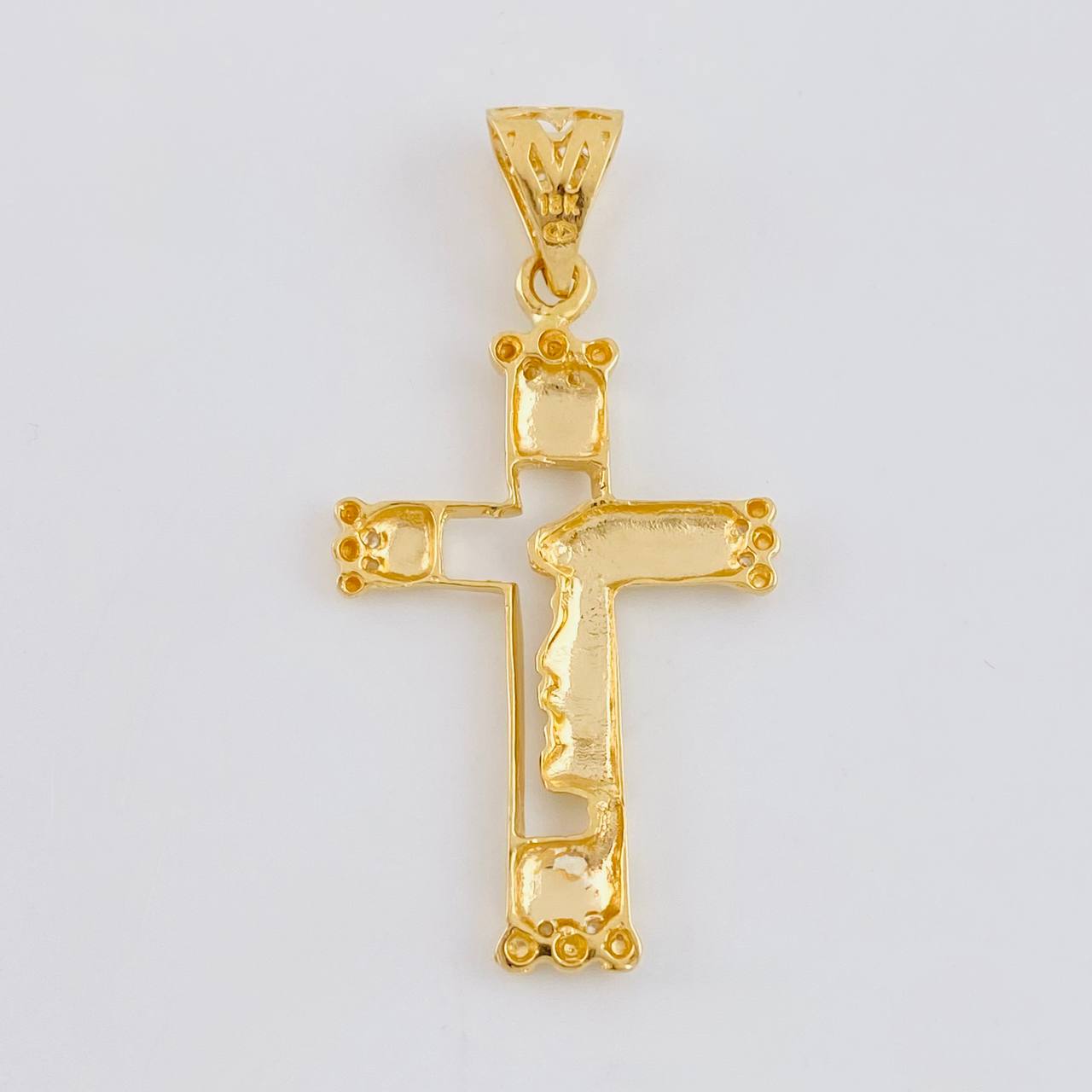 Dije Cruz Silueta Rostro 3.2 g / 1 3/4 in Oro Amarillo 18K