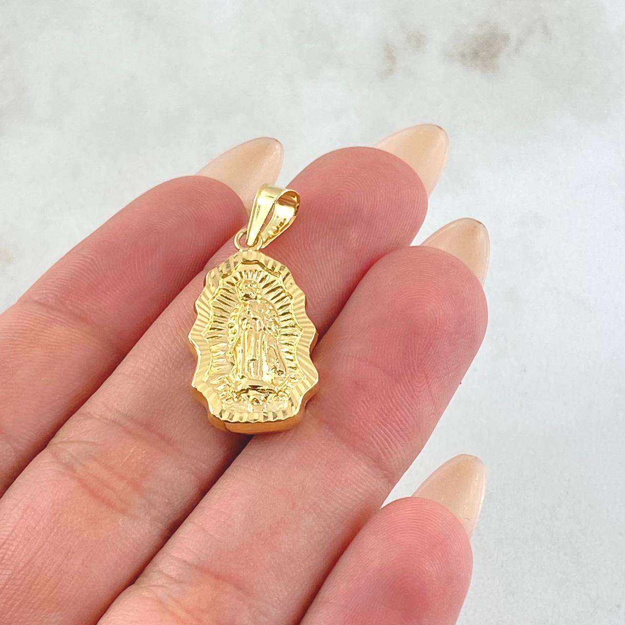 Dije Silueta Virgen Guadalupe 1.65gr / 1 1/4 in / Oro Amarillo 18K ©