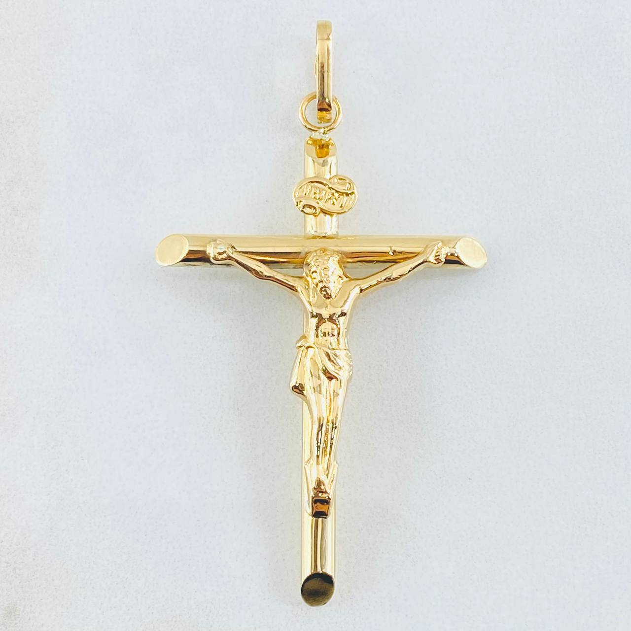 Dije Cruz Cristo 2.4gr / 2 1/4 in / Oro Amarillo 18K *