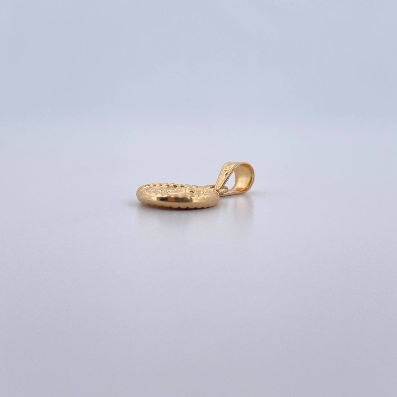 Dije Divino Niño 0.5gr / 1.5cm / Troquelado Oro Amarillo 18K &