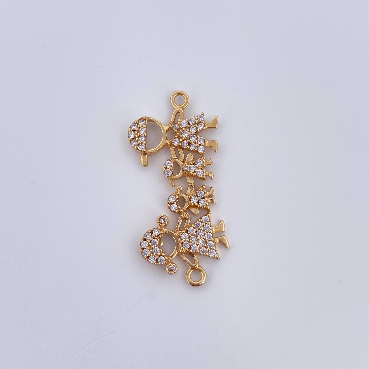 Charm Family 2gr / 1.1in / 18K Gold &