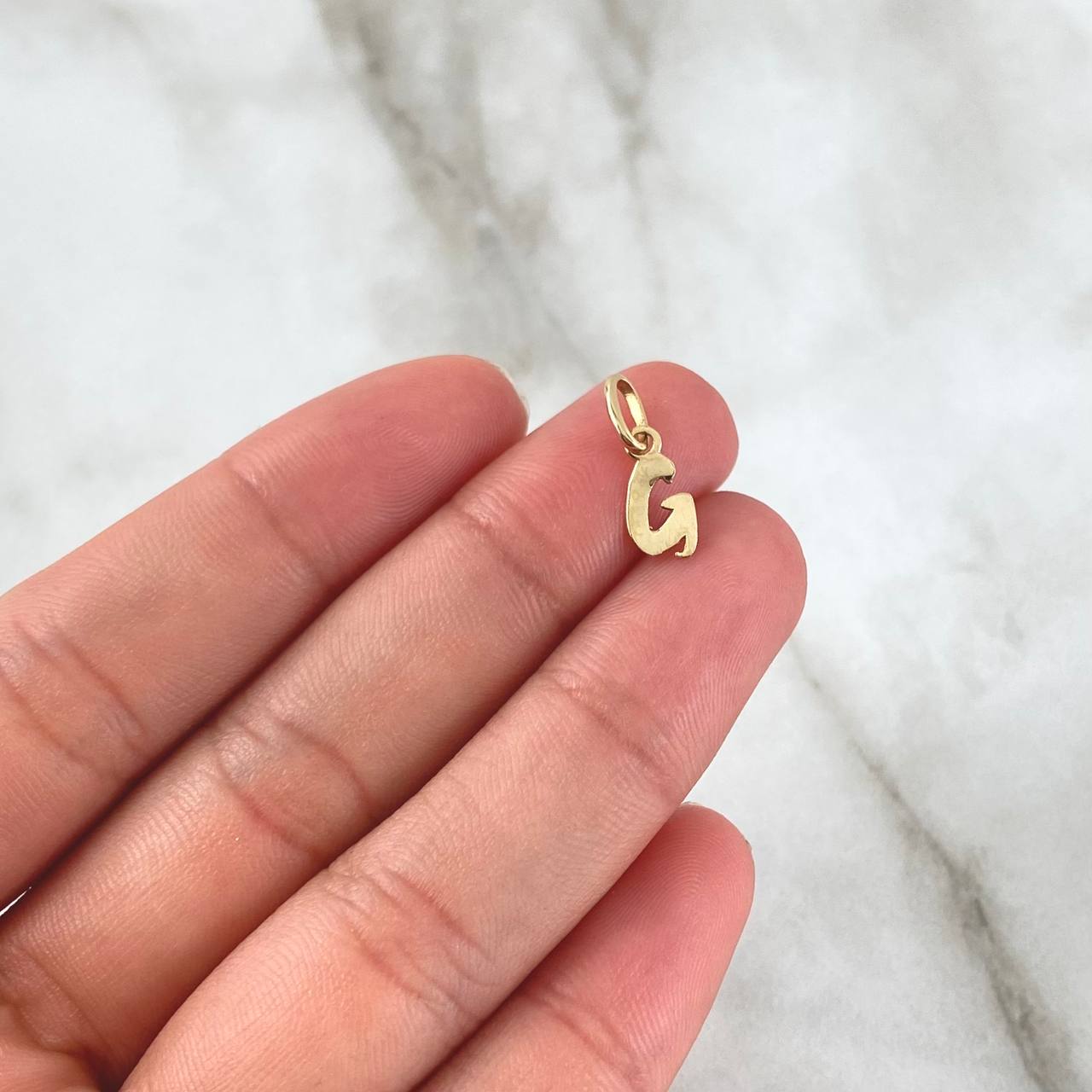 Pendant Letter G Cursive 0.4gr / 0.8in / 18K Gold