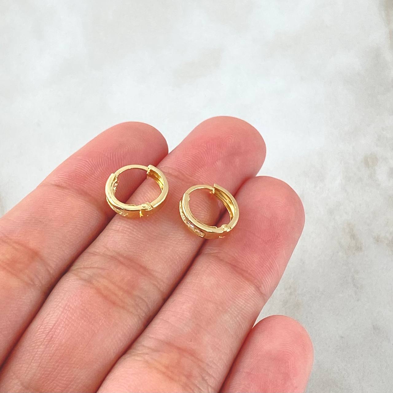 Candongas Carril 0.9gr / 1cm / Oro Amarillo 18K ©