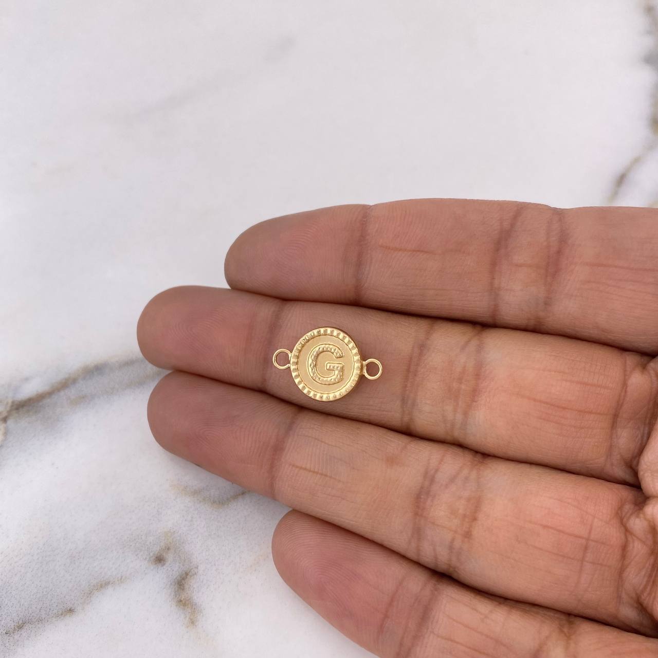 Herraje Letra G 0.45gr / 1.4cm-Circulo Bordedo Oro Amarillo 18K