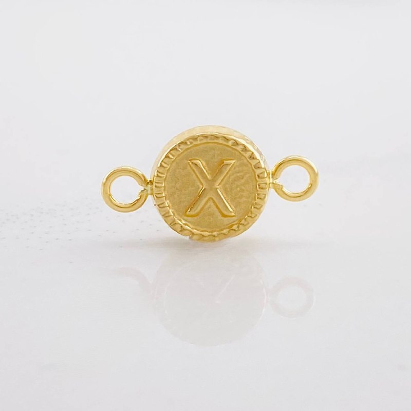 Charm Circle Letter X 0.45g / 1/2 in Yellow Gold 18K