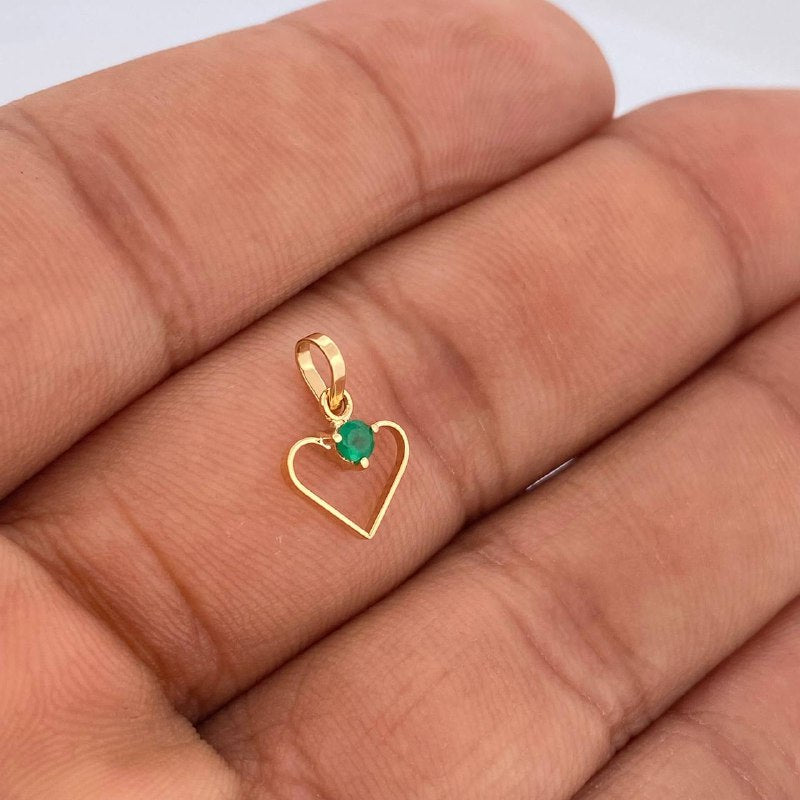 Heart Silhouette Pendant 0.35gr / 0.5in / 18K Gold +0$