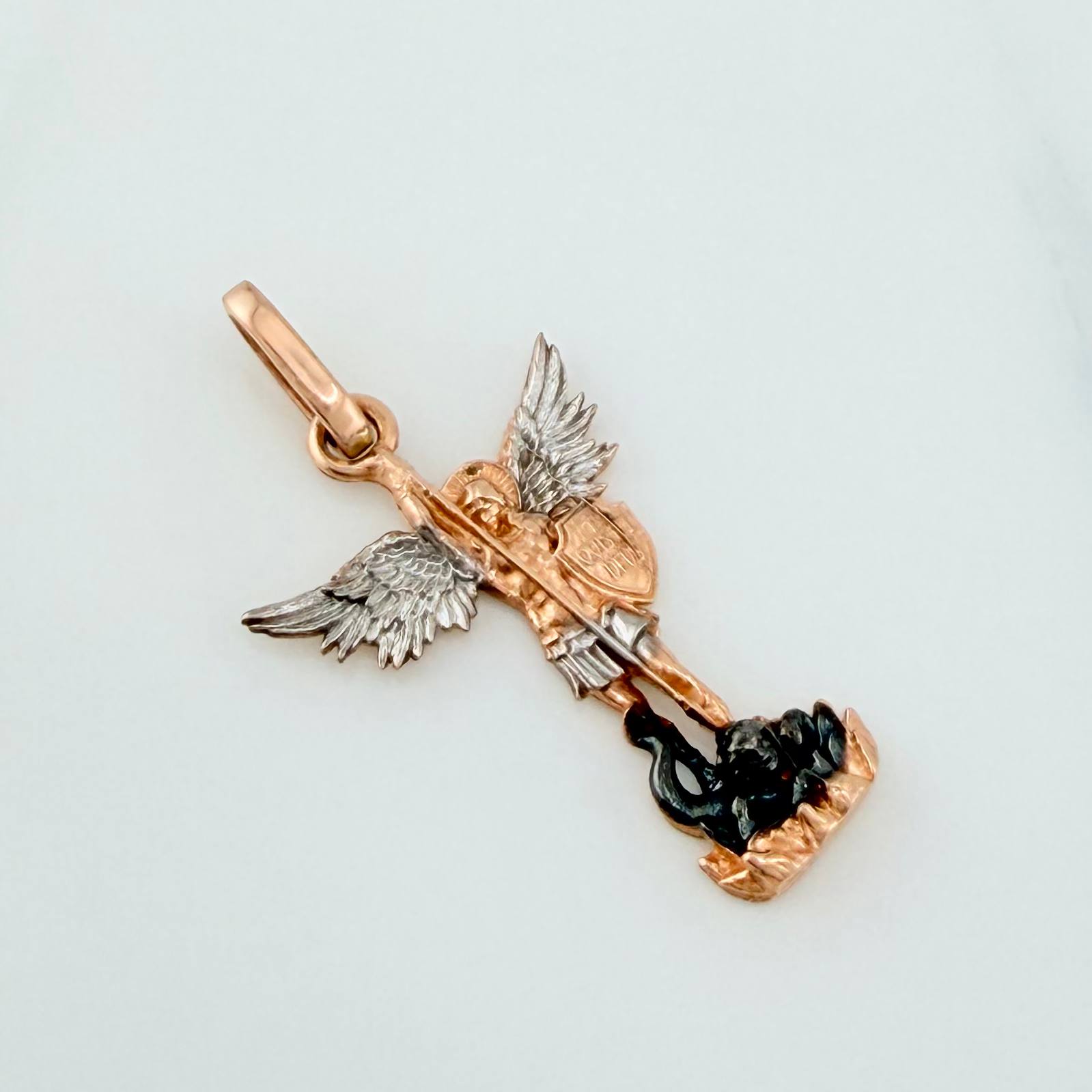 Pendant Saint Michael 1.75 g / 1 in Three Golds 18K