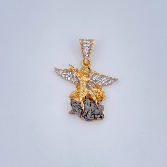 Pendant San Miguel 4.25gr / 1.2in / Three 18K Golds $