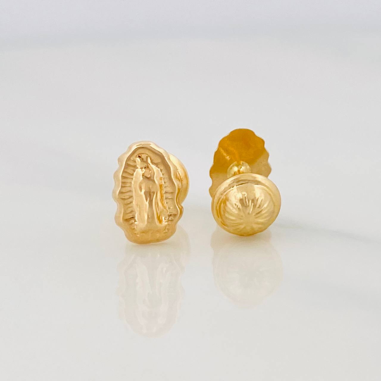 Stud Earrings Virgin Guadalupe 0.75g / in / 5.42mm Yellow Gold 18K