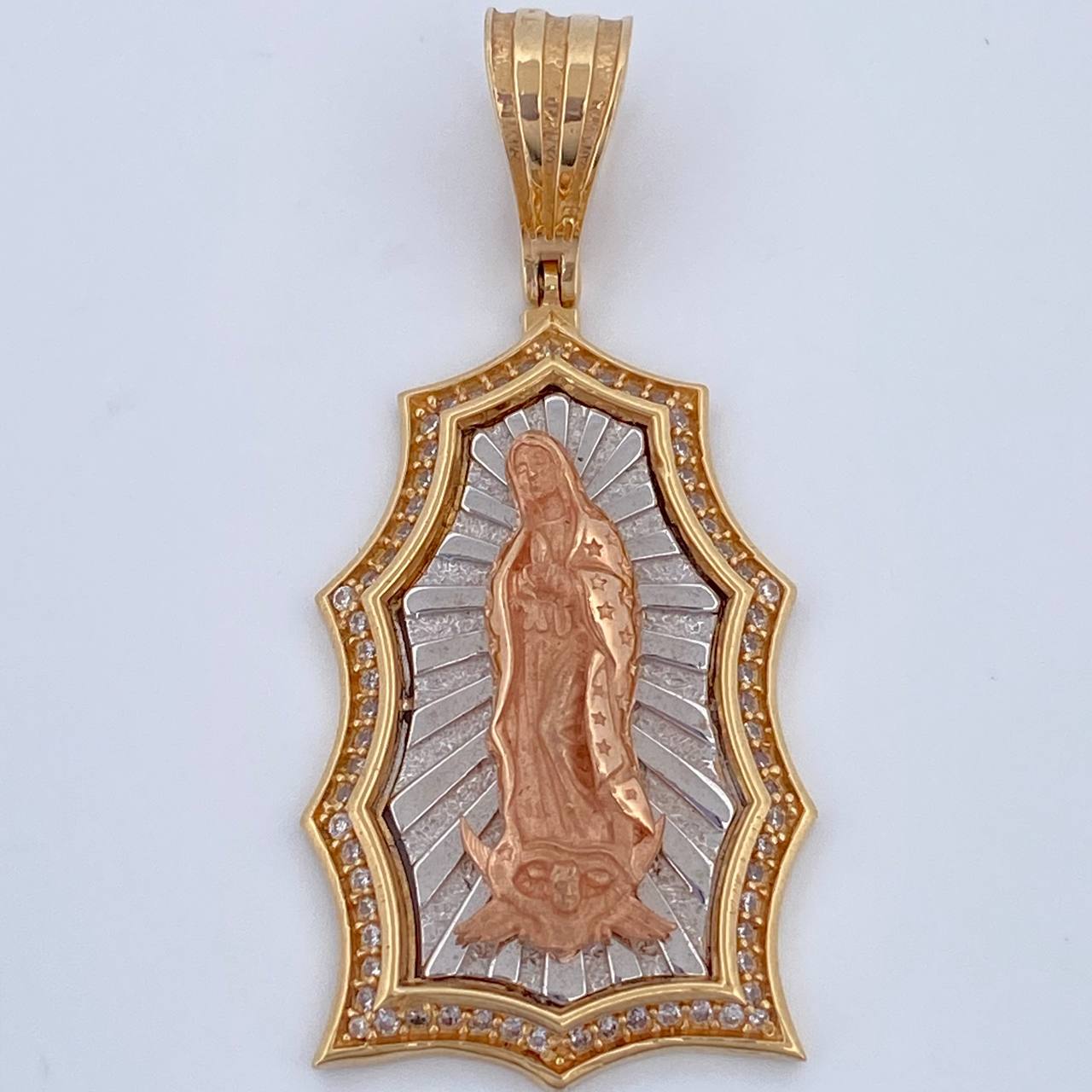Dije Virgen Guadalupe 7.3gr / 4.2cm / Oro 18K $