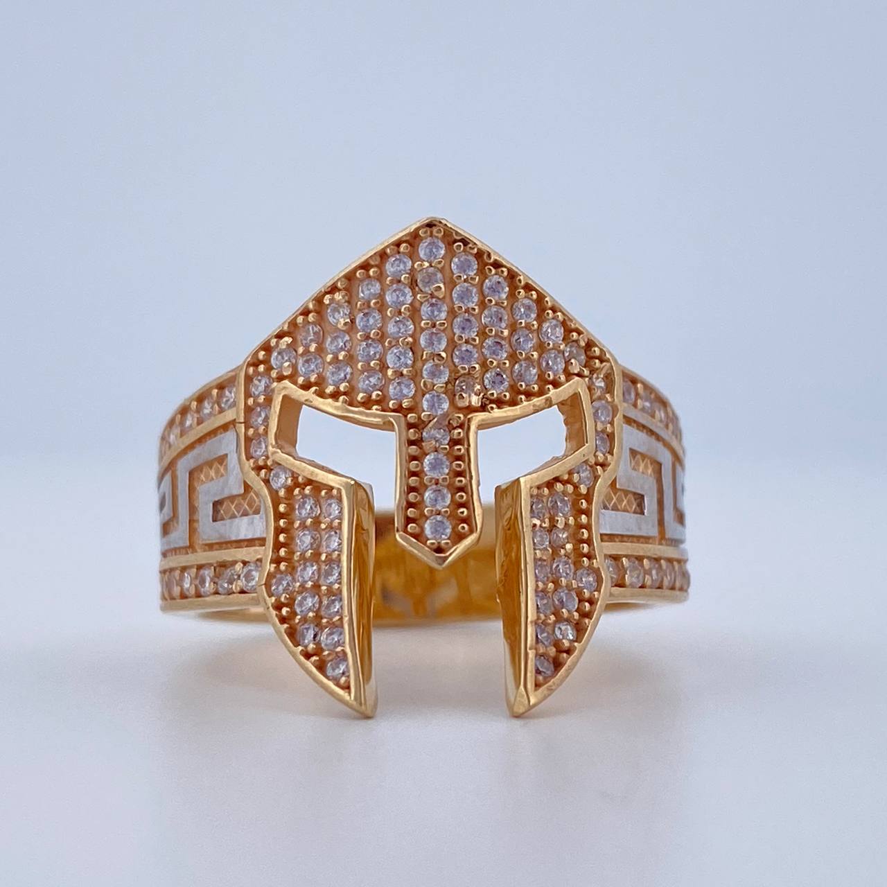 Anillo Casco Gladiador 8.25gr / T9 / Oro 18K $