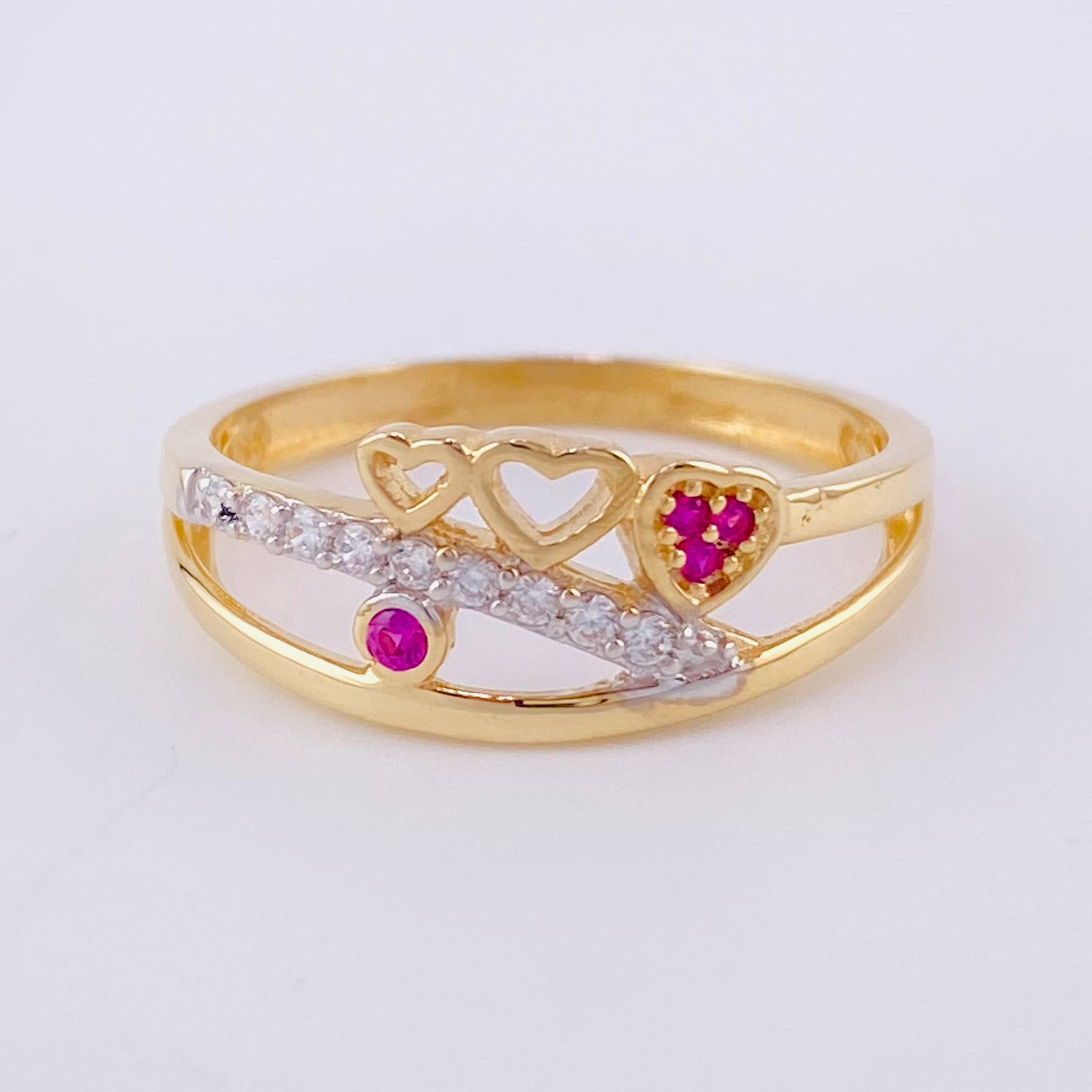 Anillo Carril Triple Corazon 2.2 g / T6 1/4 Oro Amarillo 18K