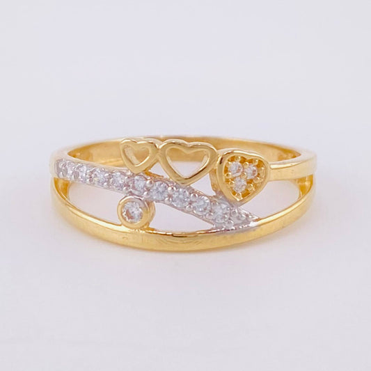Anillo Carril Triple Corazon 2.05 g / T5 1/2 Oro Amarillo 18K