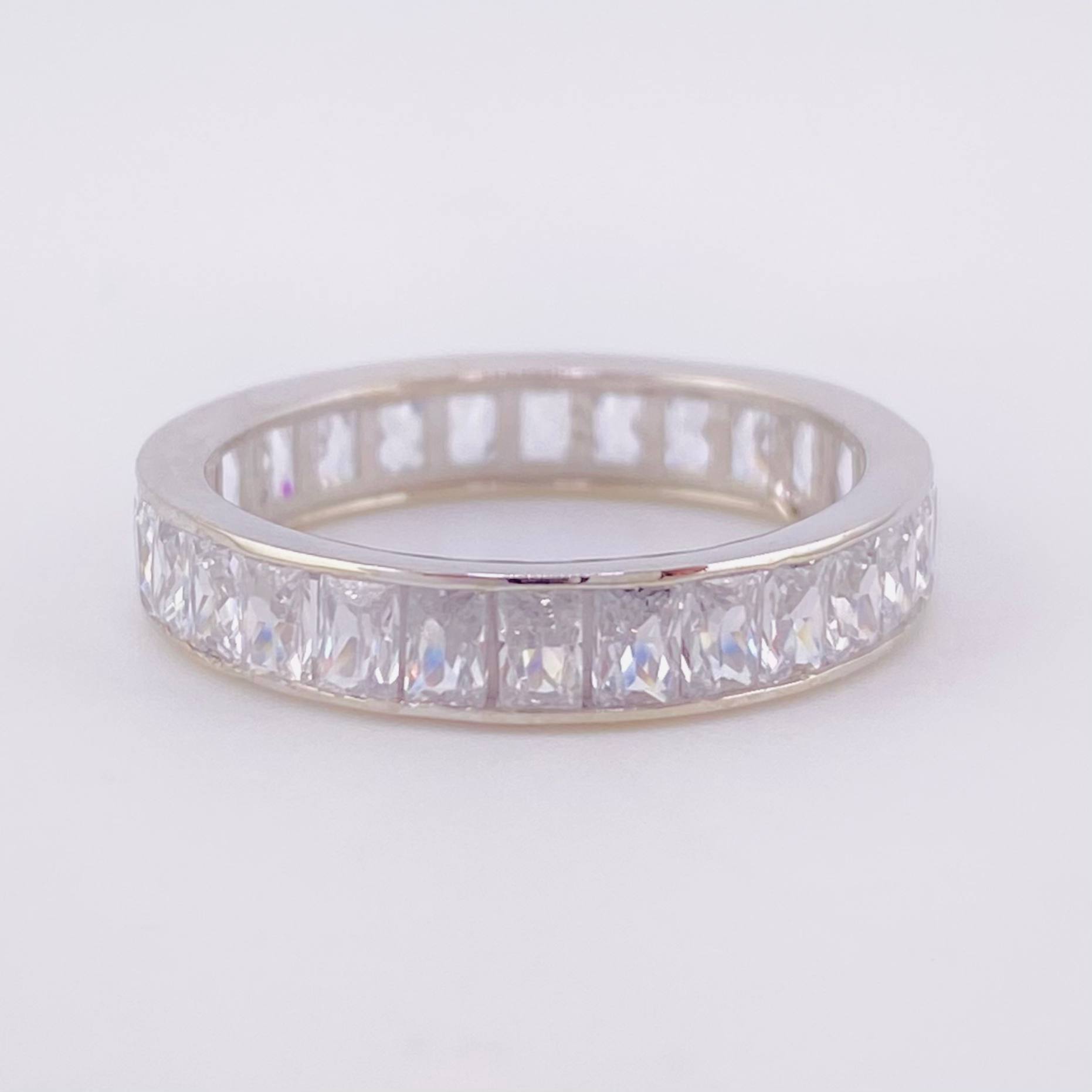 Anillo Carril Tupido 2.55 g / T6 Oro Blanco 18K