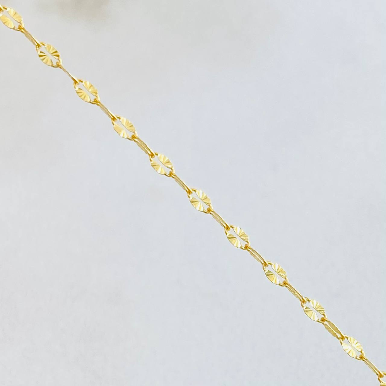 Mirror Flower Chain 0.8gr / 17 3/4 in / 18K Gold +3 ©