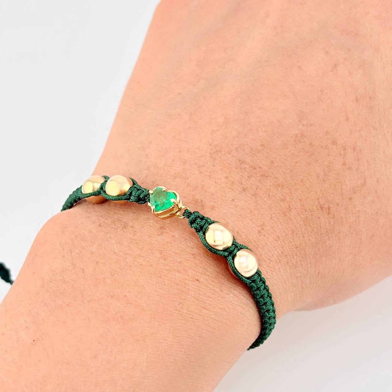 Green Woven Bracelet Plain Beads Emerald Heart 60pts Yellow Gold 18K
