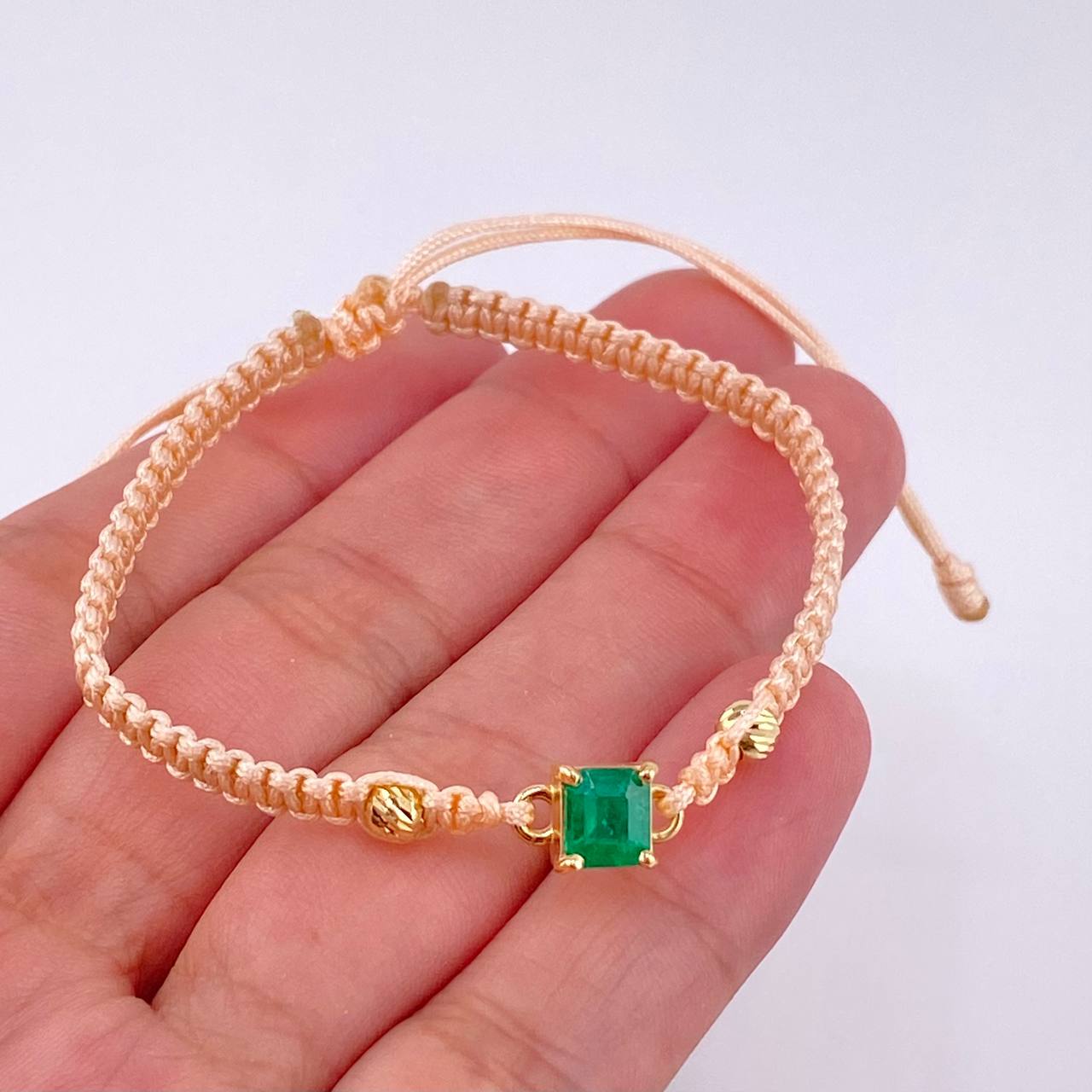 Pulsera Tejida Rosa Bolas Diamantadas Cuadrado Esmeralda 70pts Oro Amarillo 18K