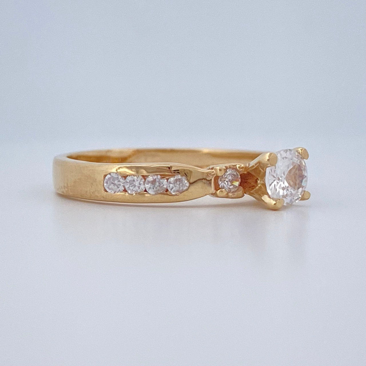 Solitaire Trio Ring 3.05gr / Size 7 1/4 / 18K Gold $