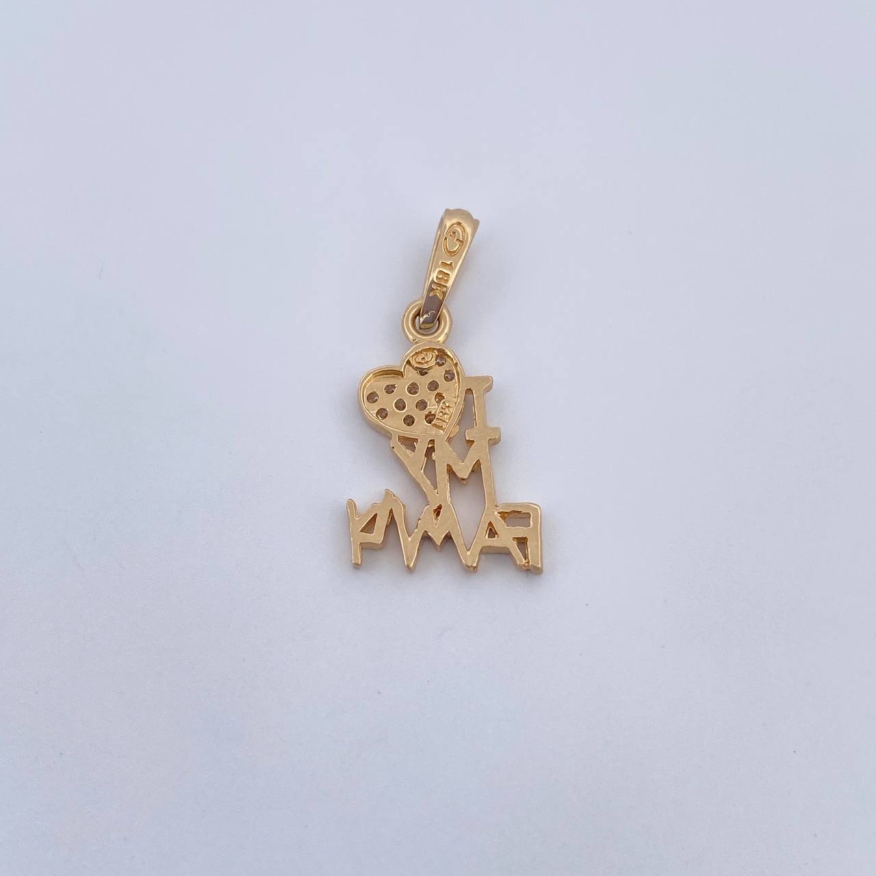 Dije Family Corazon 1.55gr / 2.3cm / Circones Blancos Oro Amarillo 18K &
